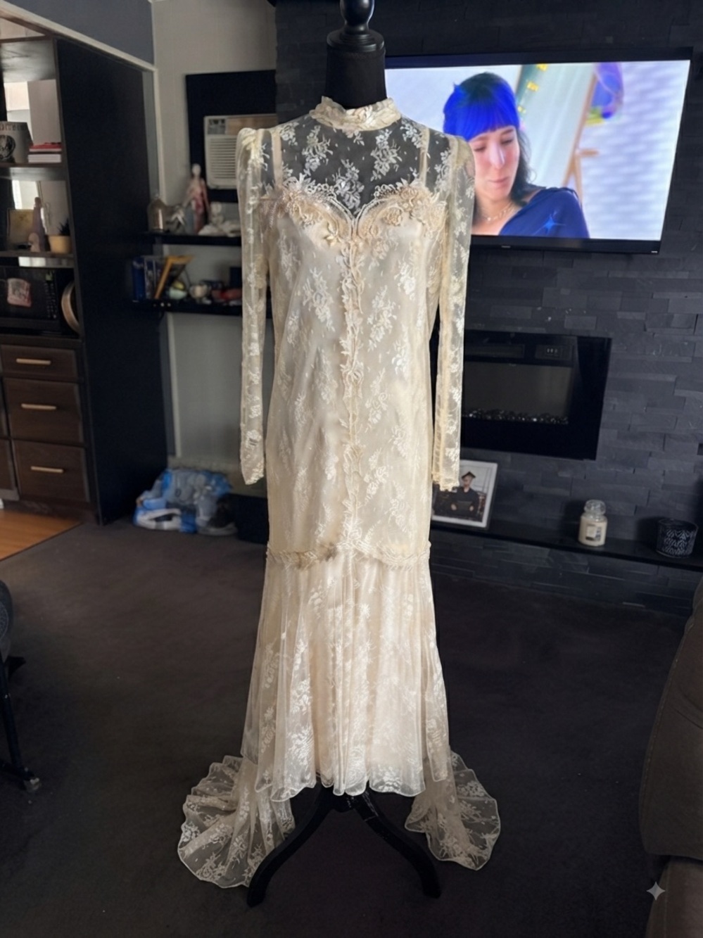 Vintage NWOT PATRA Cream Lace & Satin Gown pearl & Sequin details & GiftBag